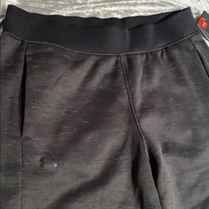 Winter Under Armour sweatpants